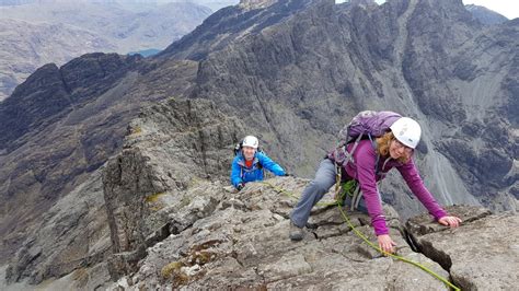 Cuillin Ridge Traverse – Skye Ridge Guides | Synergy Guides