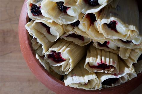 Sweet Tamales (Tamales Dulces) with Blackberry Cheesecake Filling ...