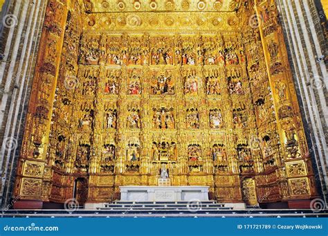 The Impressive Ornate Gold Plated Altar Inside the Cathedral of Sevilla Seville Spain Editorial ...