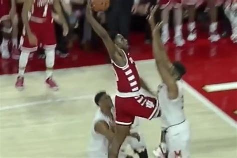 Indiana F OG Anunoby Throws Down Massive Poster Dunk Late in Game vs. Maryland | News, Scores ...