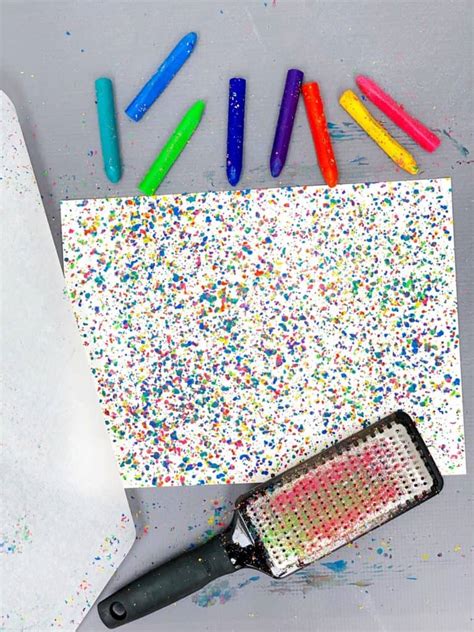 How To Make Melted Crayon Art - Creative Art For Kids