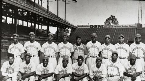 Jackie Robinson played for KC Monarchs before MLB debut