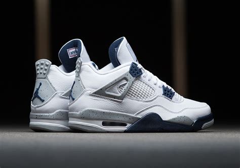 Air Jordan 4 Midnight Navy DH6927-140 Release Reminder | SneakerNews.com