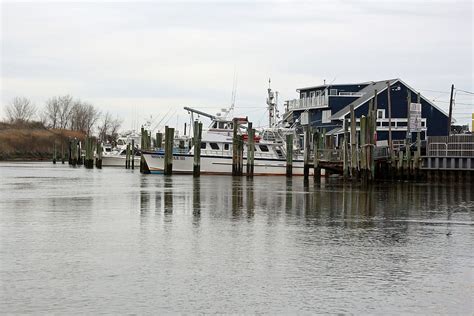 small, fishing boat, moored, dock, point, pleasant, new, jersey. | Piqsels