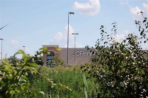 Rediscovering Lincoln Mall: Matteson, IL's Lost Retail Paradise ...