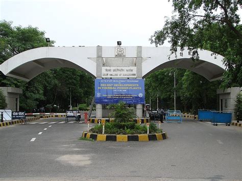Delhi Technological University 2024 with Admissions, Placements, Ranking