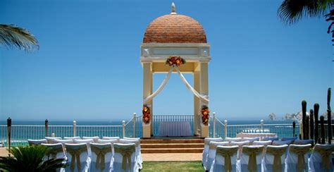 Free Weddings at RIU Hotels - luxedestinationweddings.com