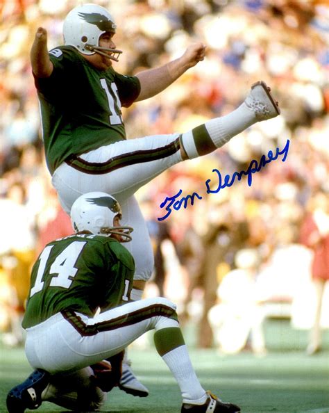 Autographed TOM DEMPSEY 8X10 Photo - Philadelphia Eagles - Main Line Autographs