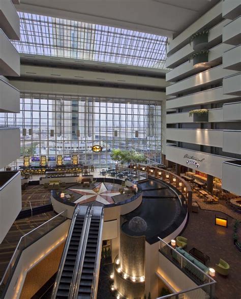 Hyatt Regency Dallas Atrium | Hyatt Regency Dallas at Reunion | Flickr