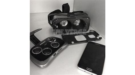 Samsung's Gear VR Headset Pictured Ahead of September 3 Unveiling