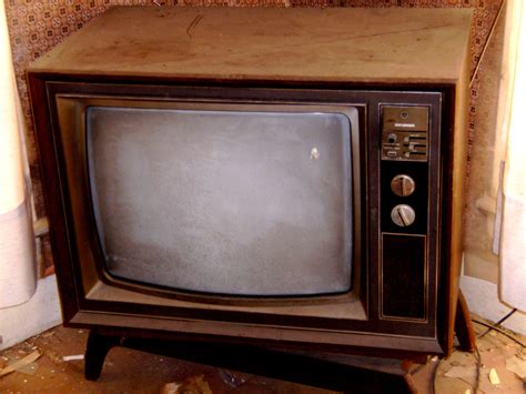 pictures of old tvs | ... almost as bad as Mondays. But, thankfully ...