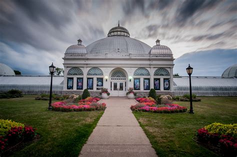 Photography of Buffalo, NY - the botanical gardens