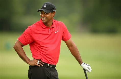 Tiger Woods Sunday Red Could Bring Him a Win, For the First Time in a ...