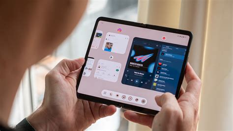 Pixel Fold および Tablet ユーザーは Android 15 DP2 で古いタスクバーを取り戻します ...