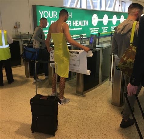 Funny Airport Photos That Are So Outrageous That You Won't Believe They ...