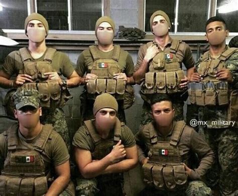 Mexican Marines in a Naval base (593x720) : r/MilitaryPorn