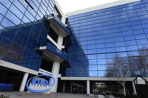 Intel and AI: Why Their New AI Products Group Matters