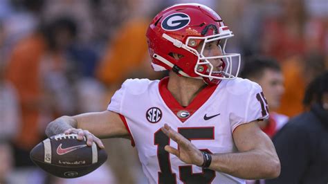 Georgia’s Carson Beck among those heading into 2024 with Heisman Trophy ...