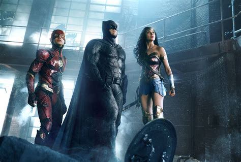 Watching the Justice League Movie – Black Gate