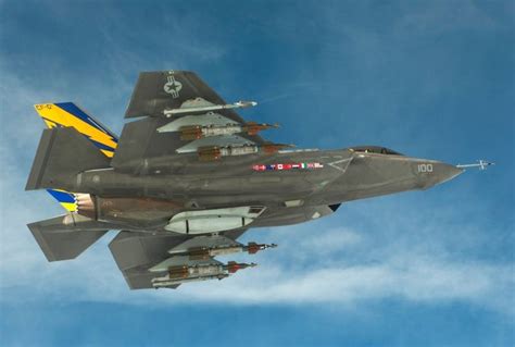 F-35C with external GBU-12s, AIM-9Xs, and a 25mm gunpod. : r/aviation