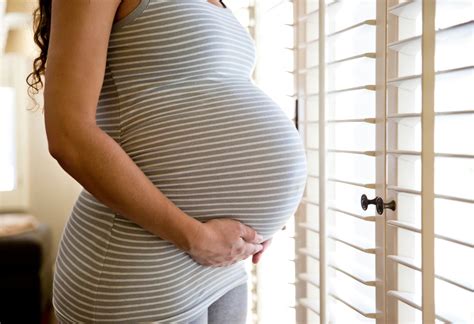 Pregnant women can exercise in warm weather and use saunas without ...