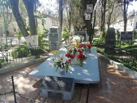 Gravestones of Bolivian Presidents, s01e01: René Barrientos Ortuño, died 1967. Cementerio ...