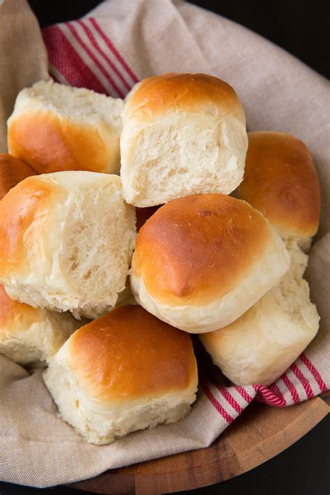 One-Hour Dinner Rolls - Cooking Classy