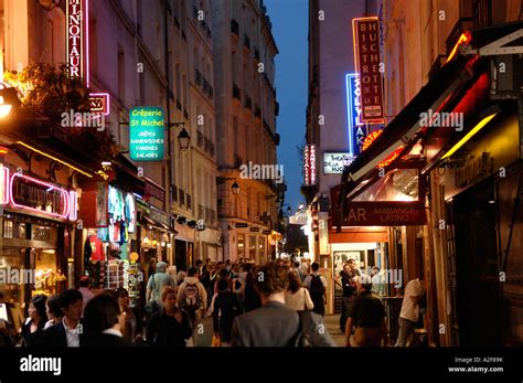 Paris, nightlife in the Latin quarter Stock Photo: 10505262 - Alamy