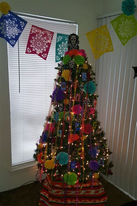 2016 Christmas tree Mexican Christmas Decorations, Christmas Tree Themes, Christmas Ideas ...