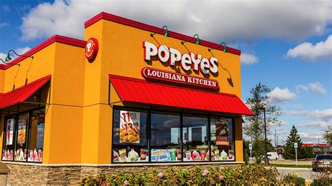 Popeyes targets pizza in new social media campaign