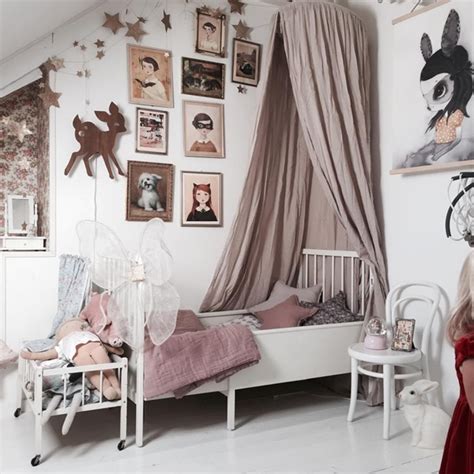 10 Small Kids Bedroom Ideas You Should Use For Small Spaces | Spacejoy