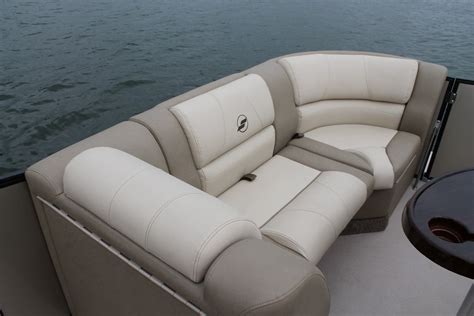 Pin by Starcraft Marine on Starcraft MX 23 L | Boat upholstery, Pontoon, Starcraft