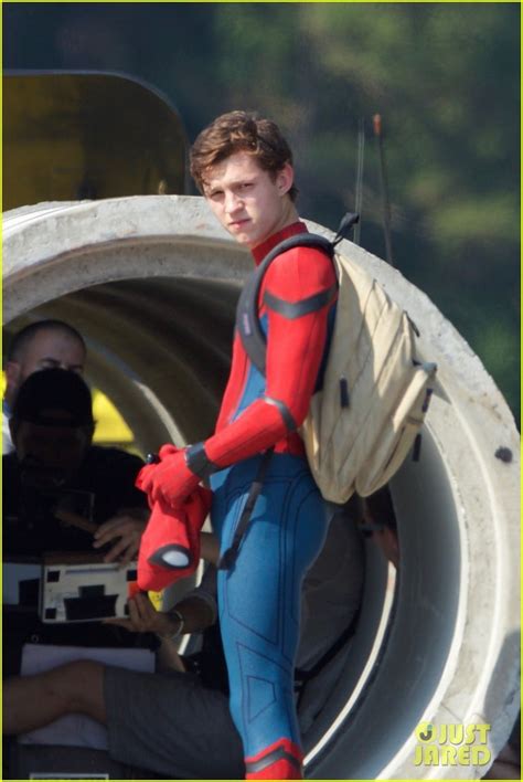 Full Sized Photo of tom holland spider man costume first look set 01 | Tom Holland Looks Hot in ...