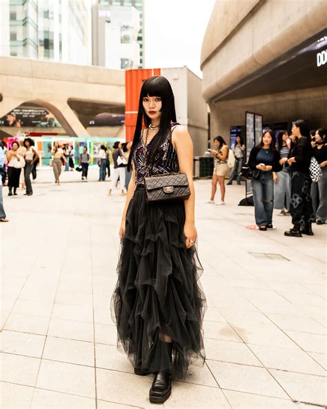 12 Tokyo Street Fashion Outfits To Get You Inspired