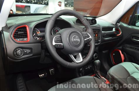 2015 Jeep Renegade Trailhawk interior at the IAA 2015