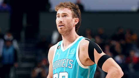 Report: Gordon Hayward out indefinitely due to left shoulder fracture | NBA.com