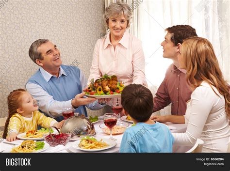 Thanksgiving Dinner Image & Photo (Free Trial) | Bigstock