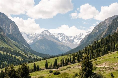 Best Hiking Adventures in Kyrgyzstan - Wandering with a Dromomaniac