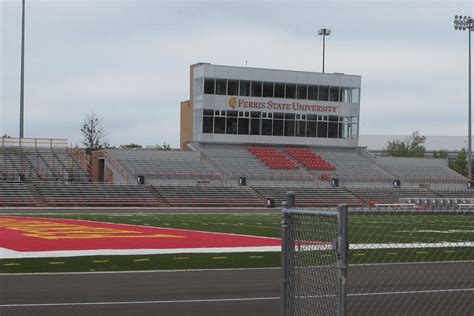 College and University Track & Field Teams | Ferris State University