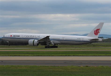 CA B77W landing at IAD | - Air China - Boeing 777-39L(ER) - … | Flickr