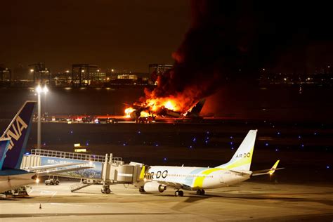 5 killed in collision between Japan Airlines, Coast Guard planes | Cebu Daily News