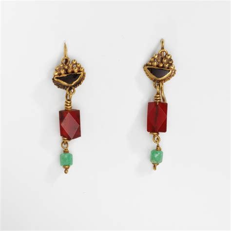 Pair of earrings | V&A Search the Collections