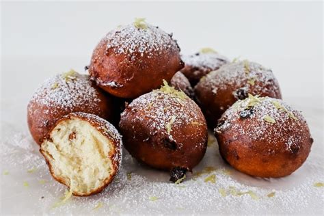 Oliebollen Dutch Doughnuts