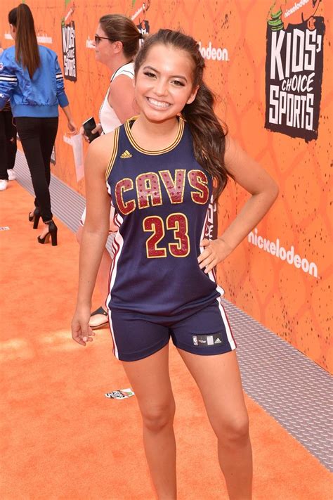 Isabela Moner Photostream | Kids choice sports, Isabela moner, Kids choice sports awards