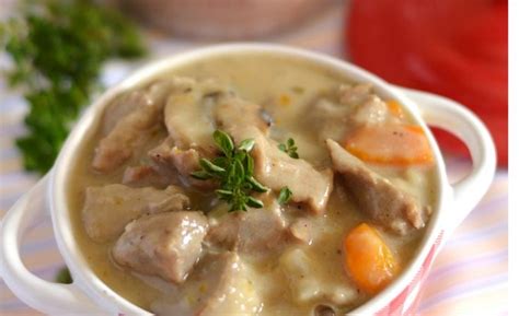 Blanquette de veau à l'ancienne par Académie du Goût | Recette | Recette blanquette, Blanquette ...