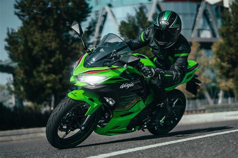 Kawasaki Ninja 400 and Z400 make a comeback