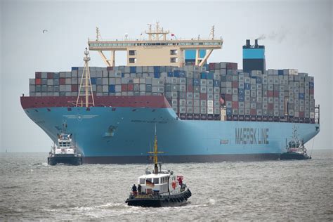 Giant Shipper Bets Big On Ending Its Carbon Emissions. Will It Pay Off ...