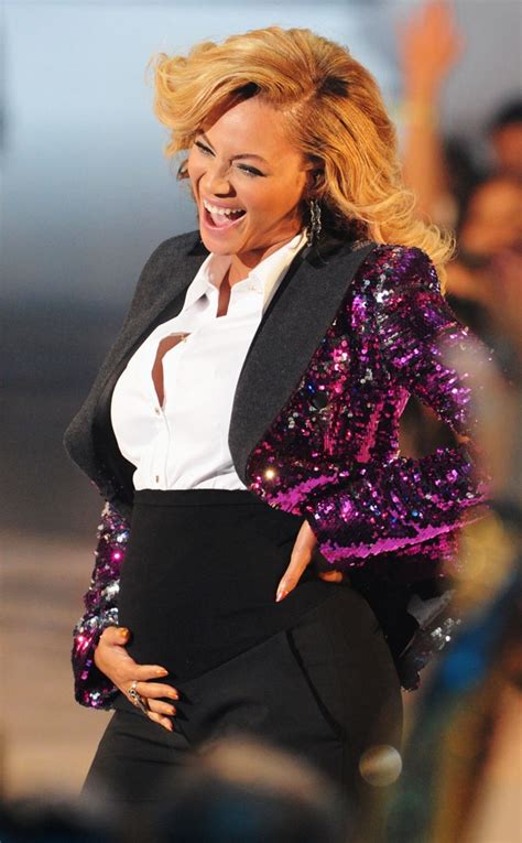 Beyoncé from Memorable Celebrity Pregnancy Announcements | E! News