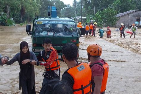 Deaths due to recent floods rise to 20: NDRRMC | ABS-CBN News