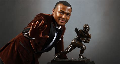 DeVonta Smith Of Alabama Wins 2020 Heisman Trophy - Heisman